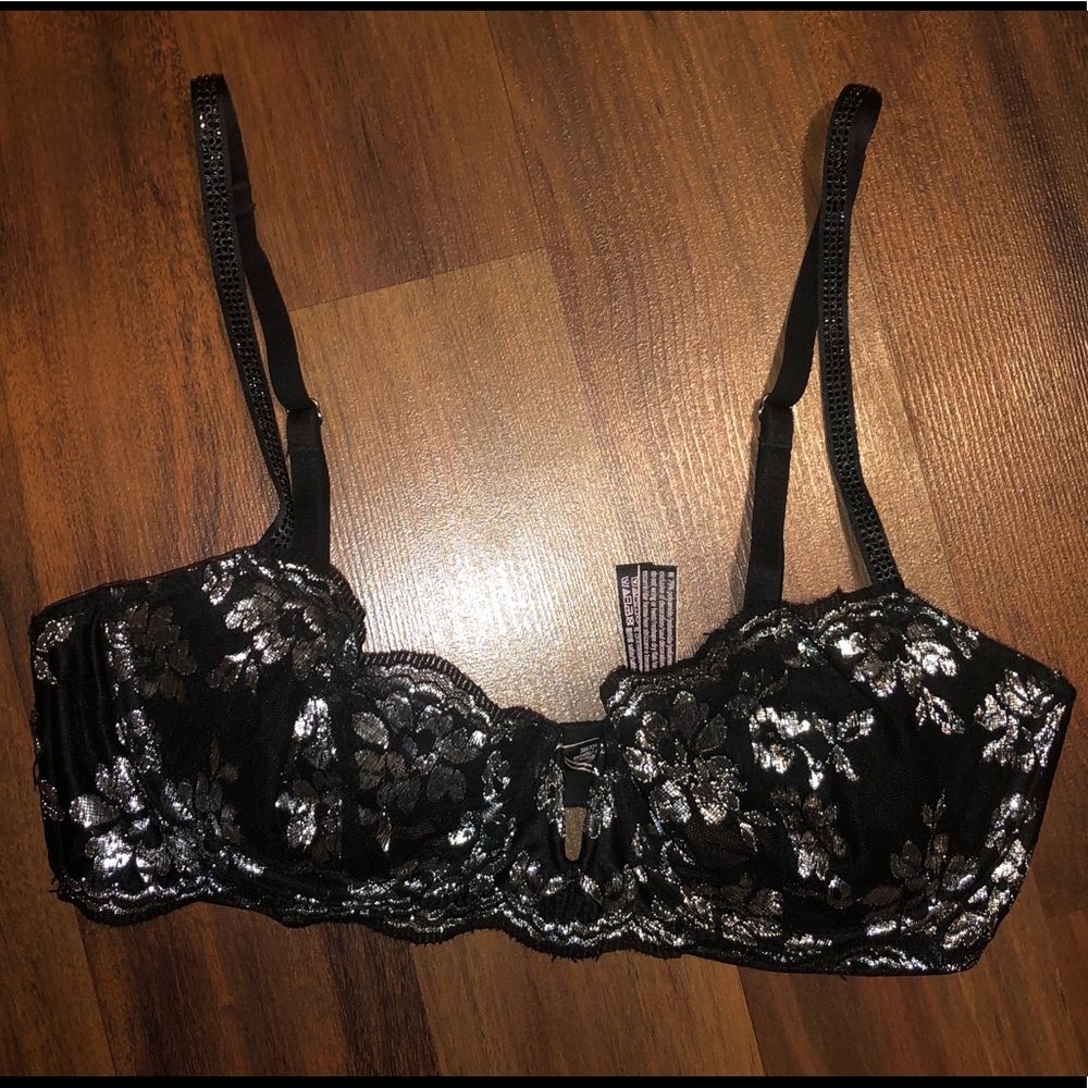 Victoria’s Secret dream angels bra